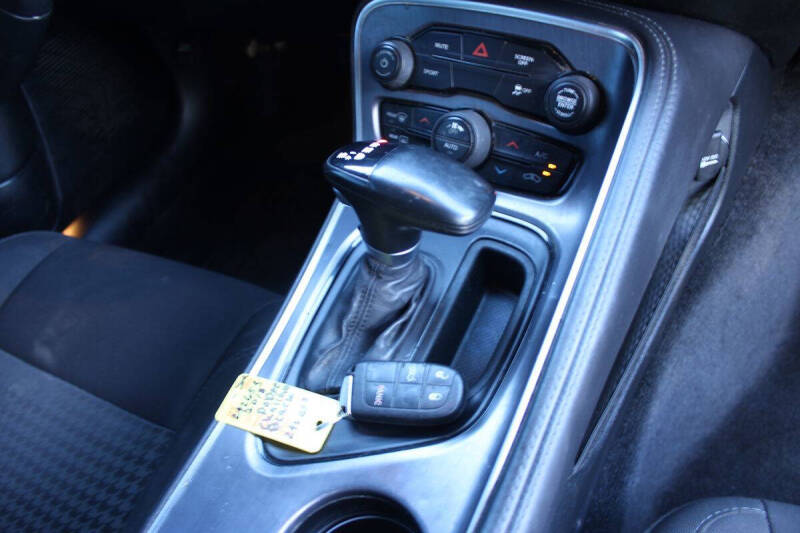 2018 Dodge Challenger SXT