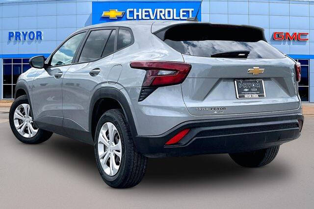 2024 Chevrolet Trax LS