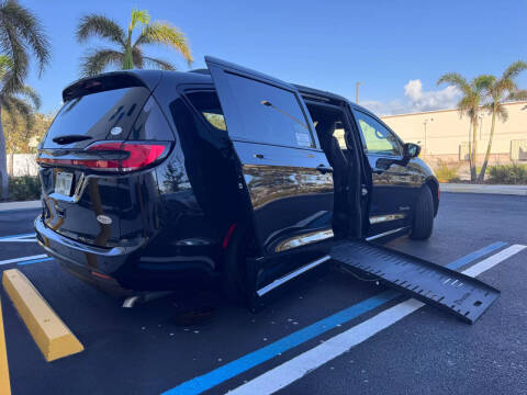 2021 Chrysler Pacifica Touring L