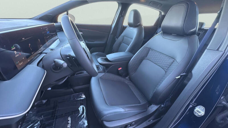 2026 Nissan LEAF Platinum+