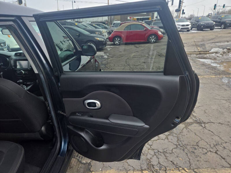 2019 Kia Soul +
