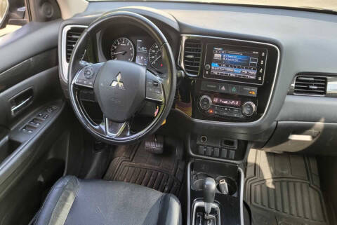 2017 Mitsubishi Outlander SE