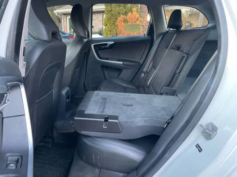 2016 Volvo XC60 T5 Drive-E