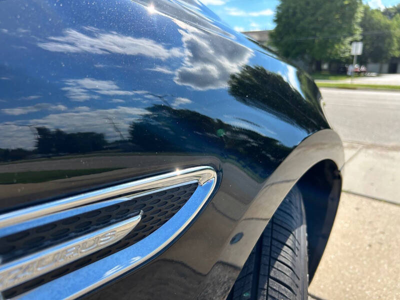 2019 Ford Taurus SEL