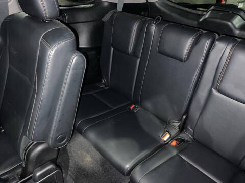 2017 Toyota Highlander SE