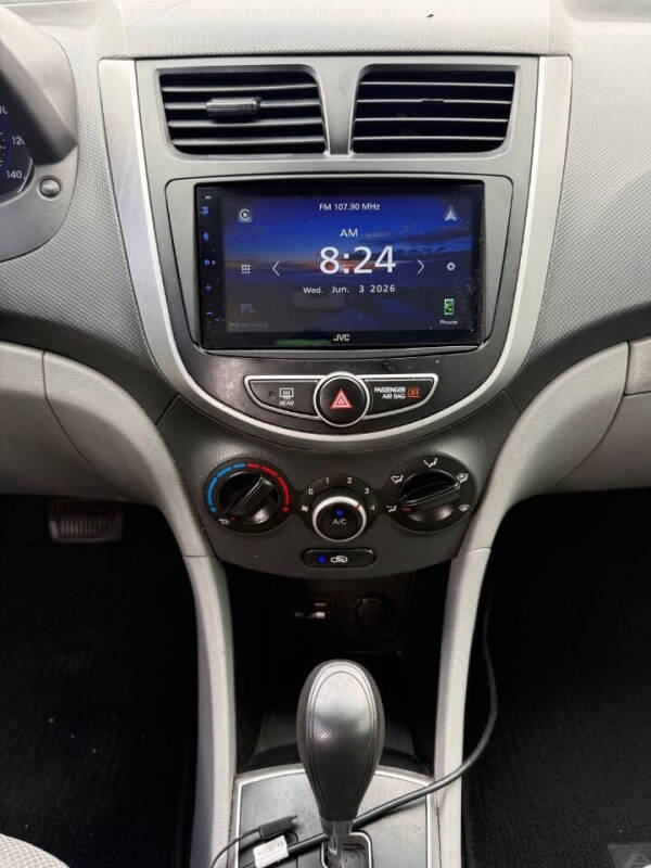 2014 Hyundai Accent GLS