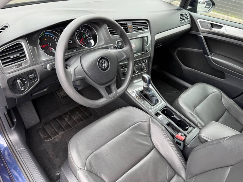 2016 Volkswagen e-Golf SE