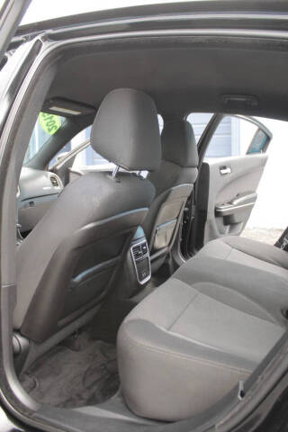 2015 Dodge Charger SE