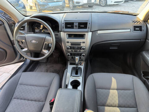 2012 Ford Fusion SE