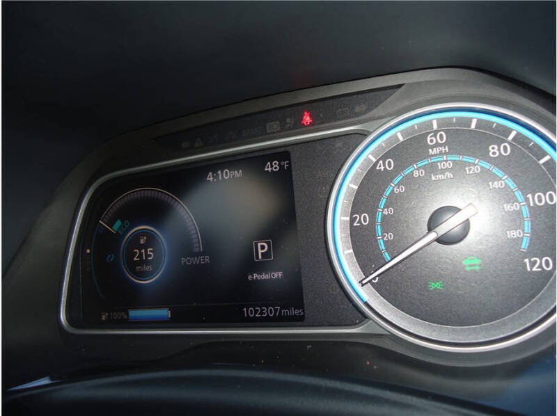 2022 Nissan LEAF SV PLUS