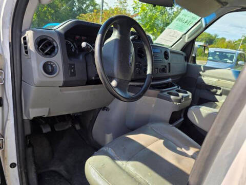 2010 Ford E-Series E-250