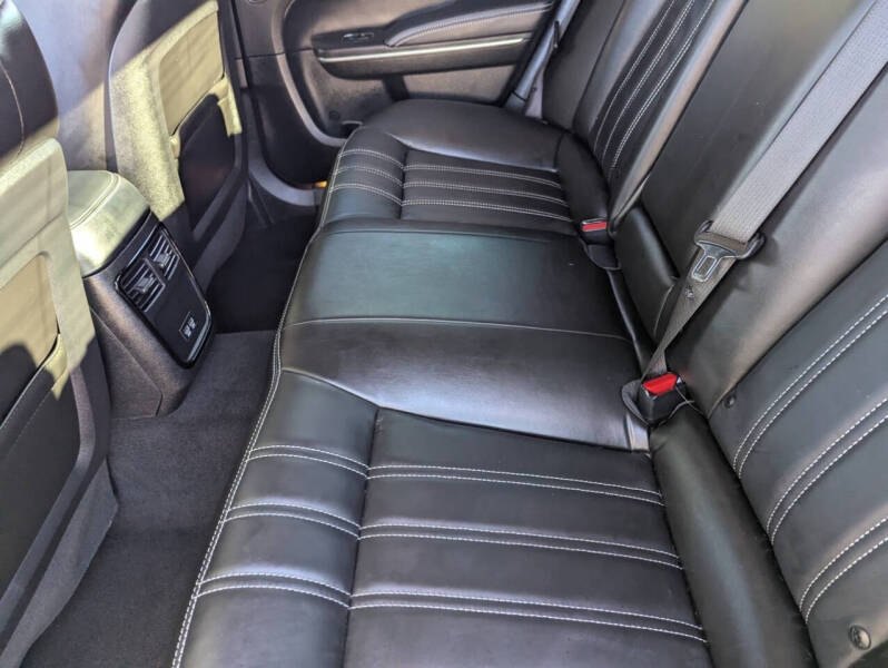 2022 Chrysler 300 S V6