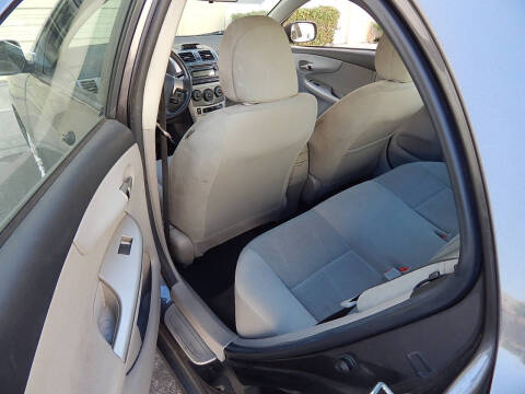 2012 Toyota Corolla LE