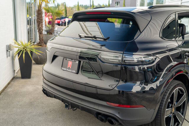 2022 Porsche Cayenne 7