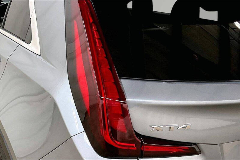 2024 Cadillac XT4 Luxury
