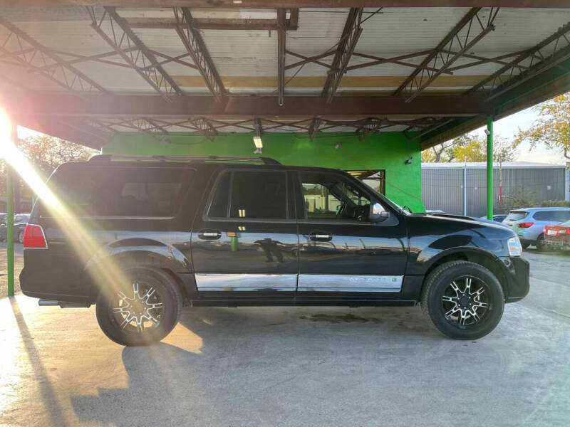 2013 Lincoln Navigator L