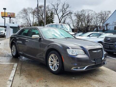 2015 Chrysler 300 for sale at SOUTHFIELD QUALITY CARS in Detroit MI