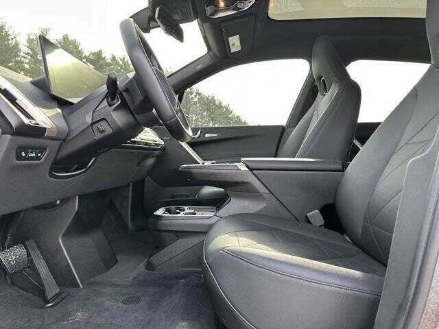 2025 BMW iX xDrive50
