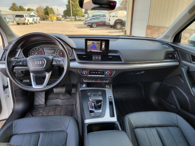 2018 Audi Q5 2.0T quattro Premium Plus