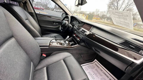 2015 BMW 5 Series 528i
