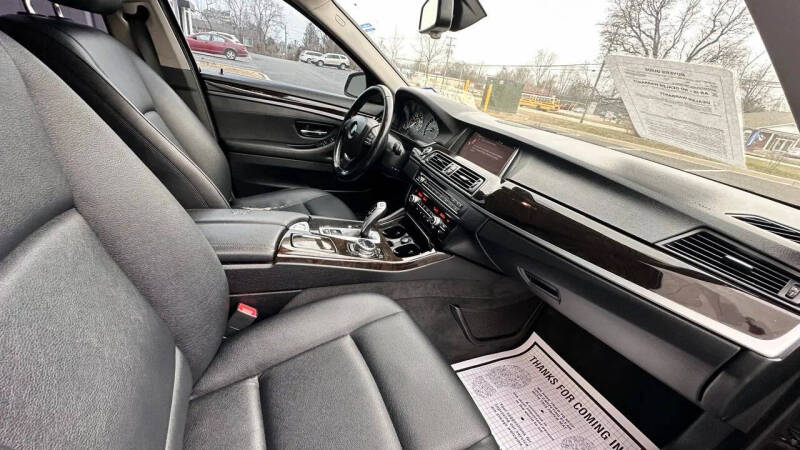 2015 BMW 5 Series 528i
