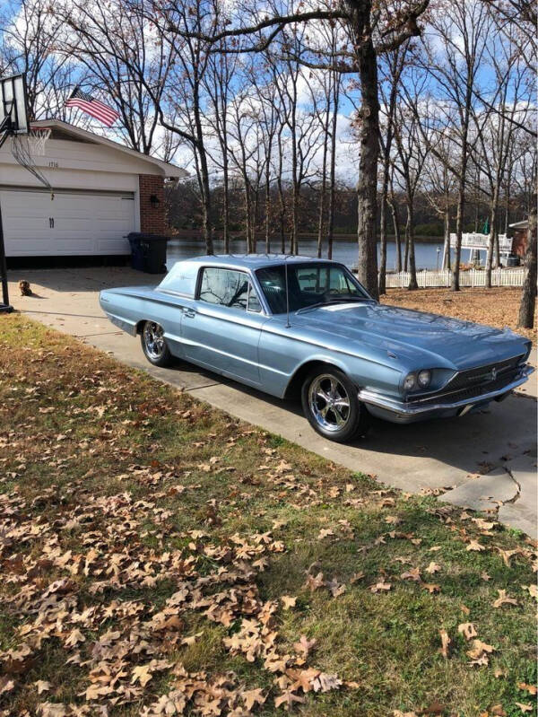 1966 Ford Thunderbird