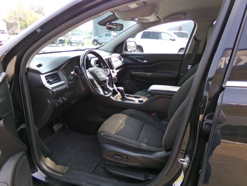 2018 GMC Acadia SLE-2