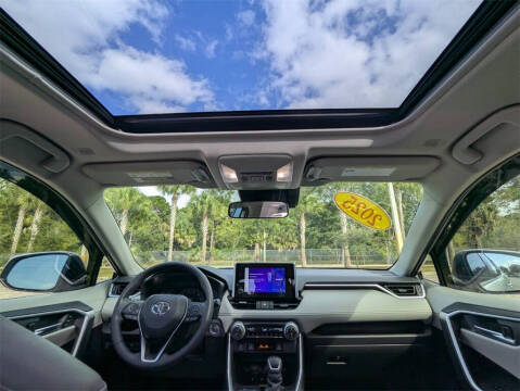 2025 Toyota RAV4 Hybrid XLE Premium