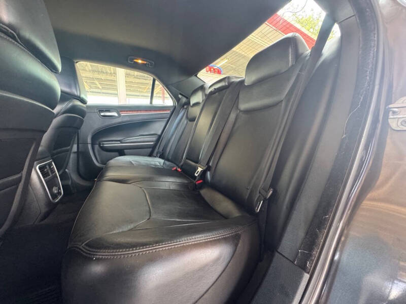 2014 Chrysler 300