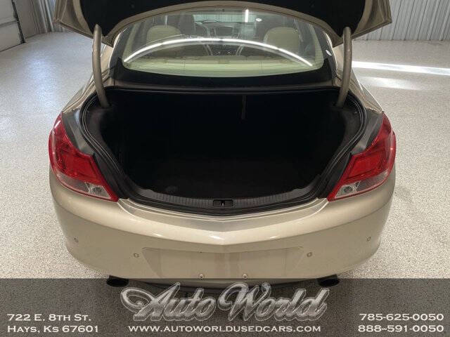 2013 Buick Regal Premium 1