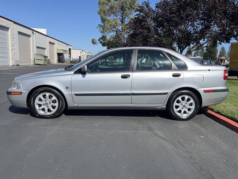 2002 Volvo S40