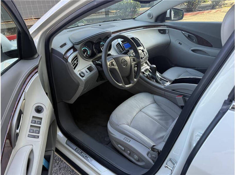 2012 Buick LaCrosse Premium 1