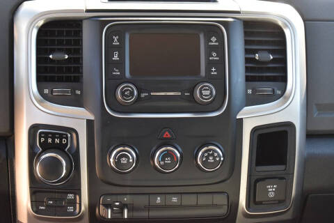 2017 RAM 1500 SLT