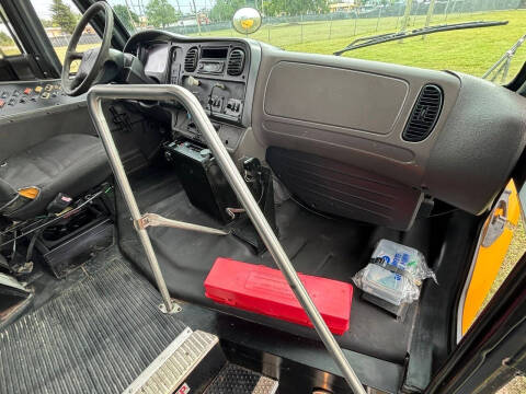 2008 Freightliner B2 Chassis