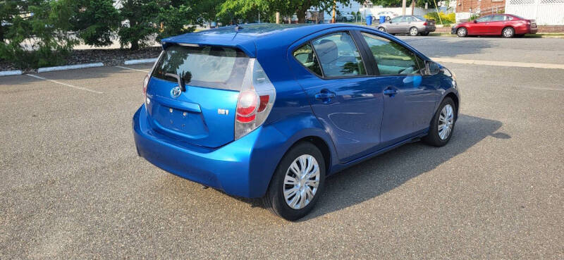 2012 Toyota Prius c Two