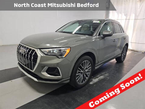 2022 Audi Q3 quattro Premium 40 TFSI