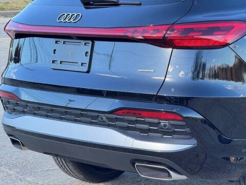 2025 Audi Q5 quattro Premium TFSI