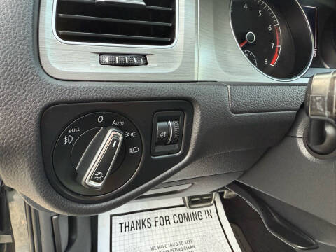 2017 Volkswagen Golf SportWagen TSI SE