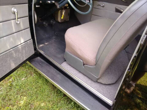 1947 Ford Super Deluxe