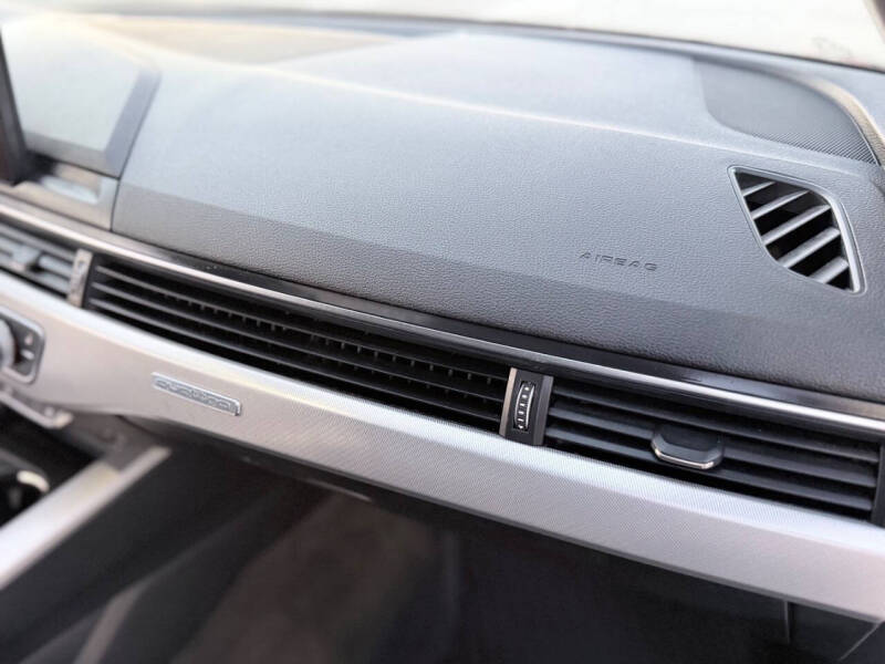 2017 Audi A4 2.0T quattro Premium