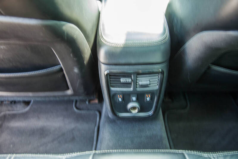 2014 Chrysler 300 S