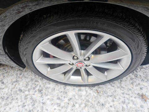 2015 Jaguar XF 3.0 Sport