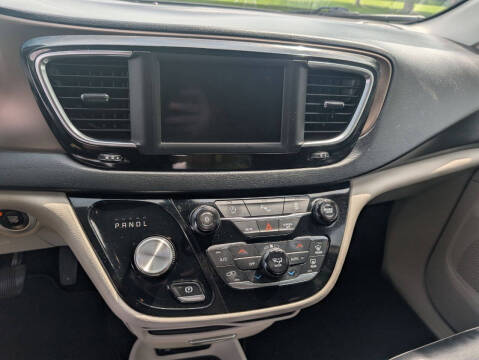 2018 Chrysler Pacifica Touring L