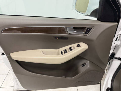 2011 Audi Q5 2.0T quattro Premium Plus