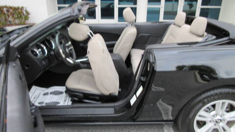 2014 Ford Mustang V6