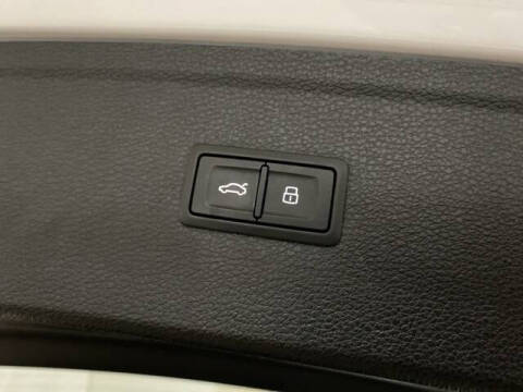 2023 Audi Q5 quattro Premium Plus 40 TFSI