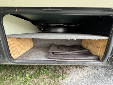 2000 Winnebago Adventurer