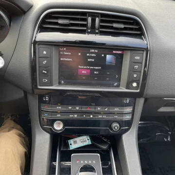 2017 Jaguar F-PACE 35t Premium