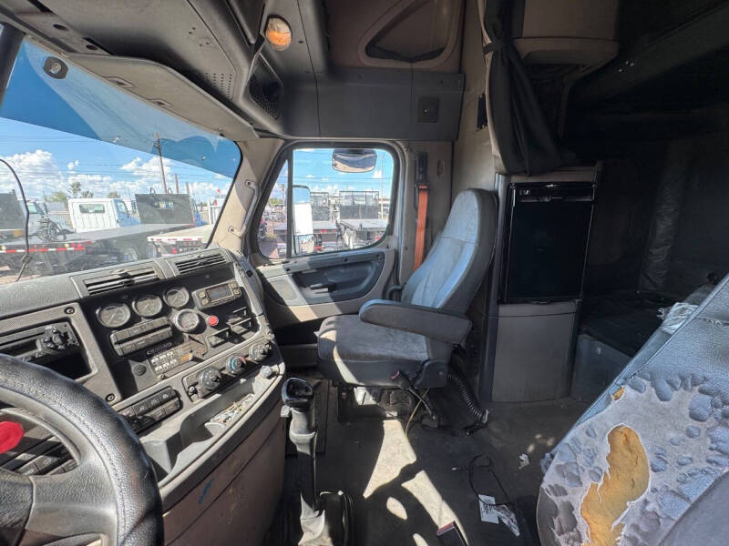 2014 Freightliner Cascadia