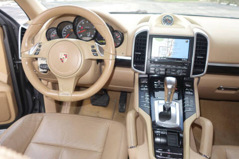 2013 Porsche Cayenne Tiptronic